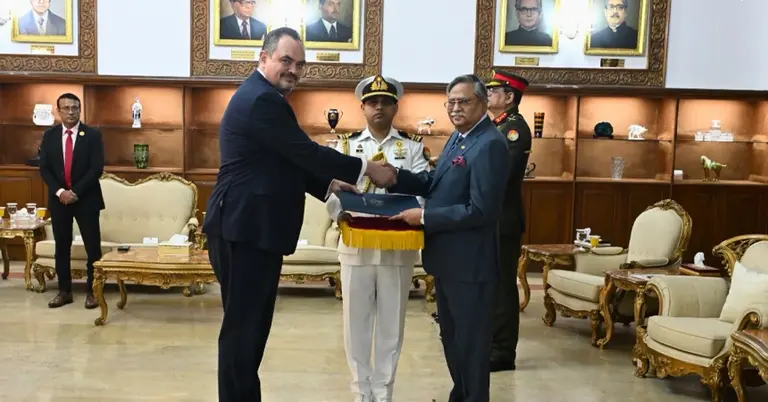 রাষ্ট্রপতি মো. সাহাবুদ্দিন ও মার্কিন রাষ্ট্রদূত ব্রেন্ট ক্রিস্টেনসেন